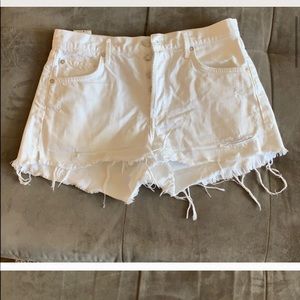 A Golde white Jayden shorts